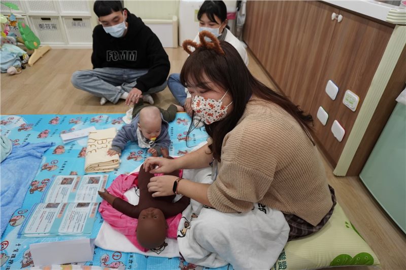 社區寶寶按摩活動